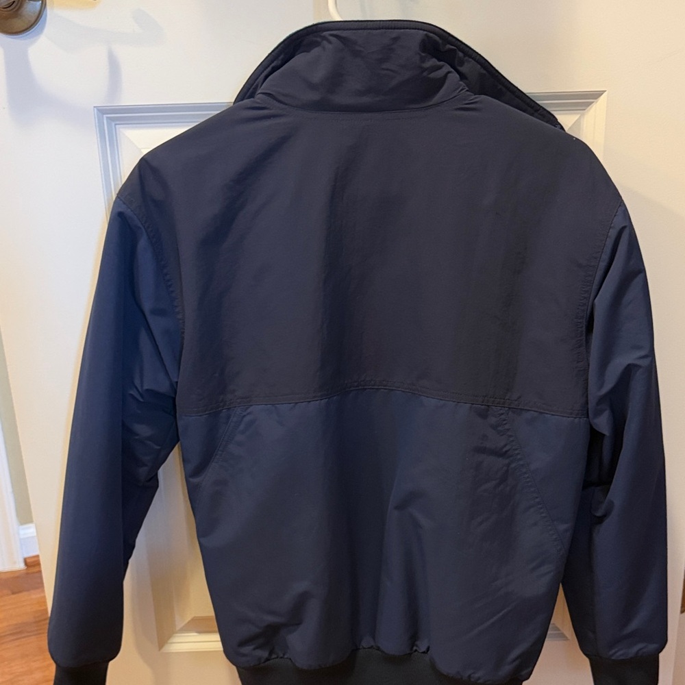 Women’s XS Patagonia navy jacket with teal lining LIKE NEW - Picture 6 of 7